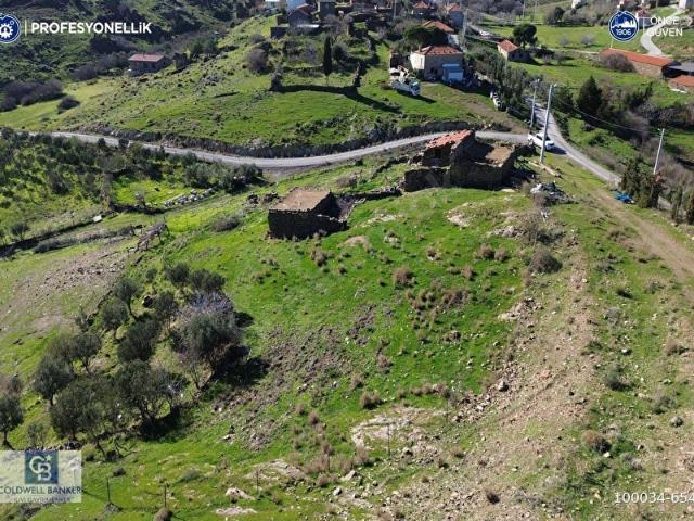 Karaburun Parlak Köyiçi'nde Doğa Manzaralı 357 m2 Tarla