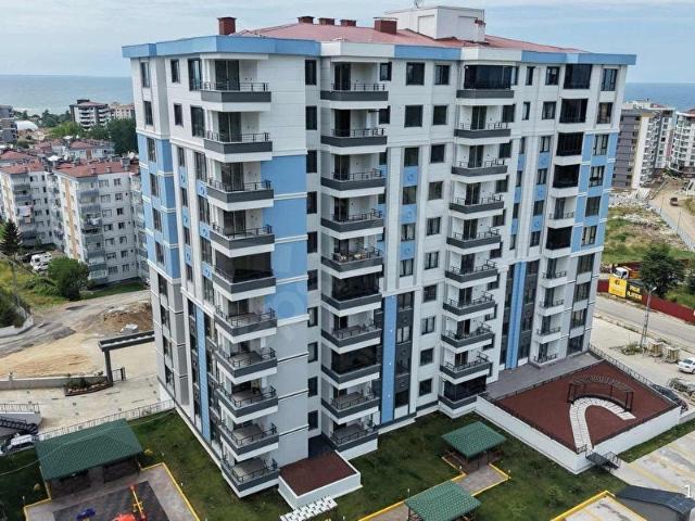 KARADENİZ EMLAKTAN GÖLEVİNDE KAÇIRILMAYACAK GÜZELLİKTE 3+1