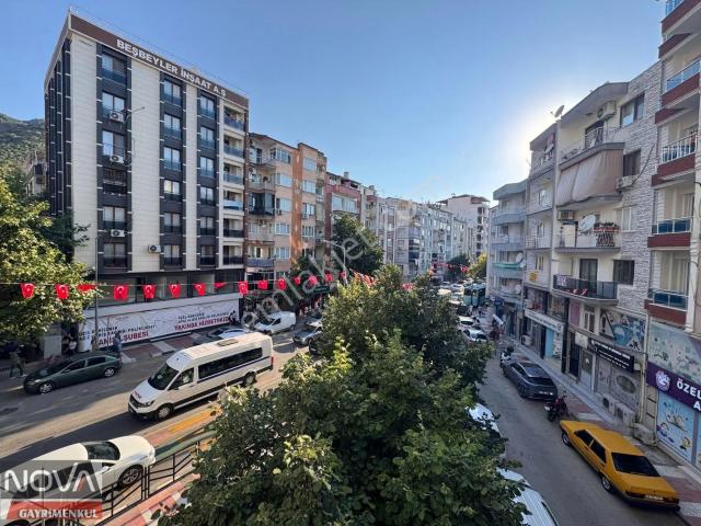 Karaköy İzmir Cad.üzeri 3+1 2.kat Asansörlü Önü Açık Ferah Daire