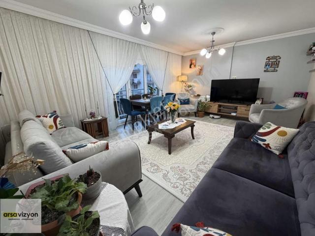 Karaköy'de 140.yıl Parkı Yanı 2+1 Arakat 90m2 Satılık Fırsat