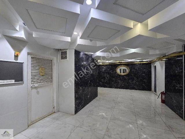 Karaköprü Akpiyar Mahallesinde Satılık 4+1 Daire
