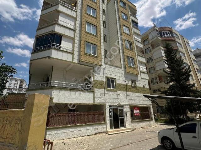 Karaköprü Emniyete Yakın 2+1 Kiralık Daire