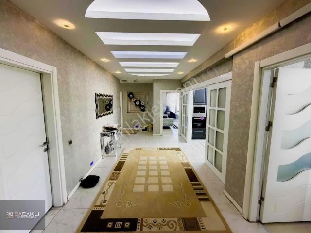 Karaköprü Çevik Kuvvet Bölgesinde Site İçerisinde 4+1 Daire