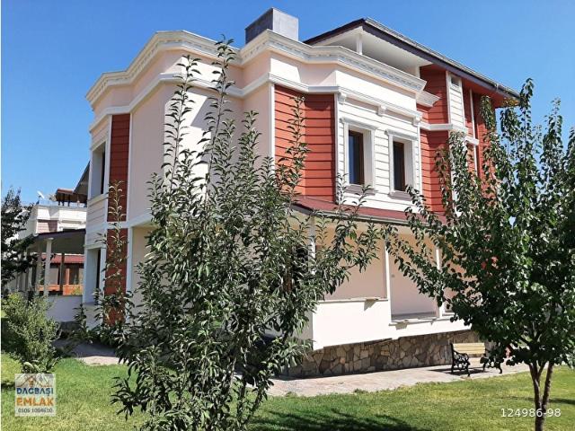 KARAKÖPRÜ'DE VİLLA KENT SİTESİ İÇERİSİNDE LÜX VİLLA