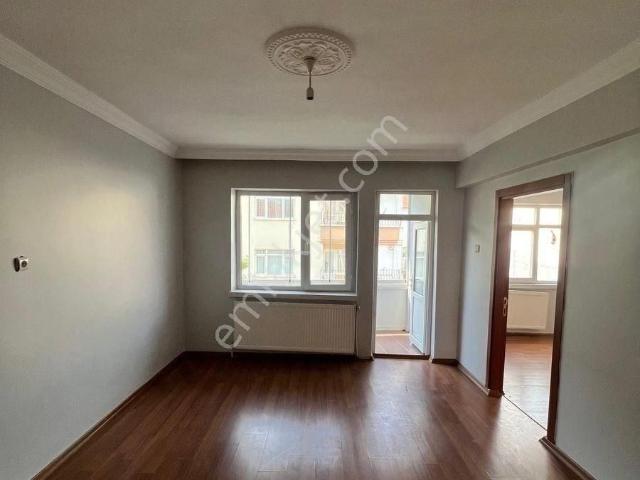 Karakaya Emlaktan Zafer Mahallesi 3+1 Uygun Fiyat Satılık Daire
