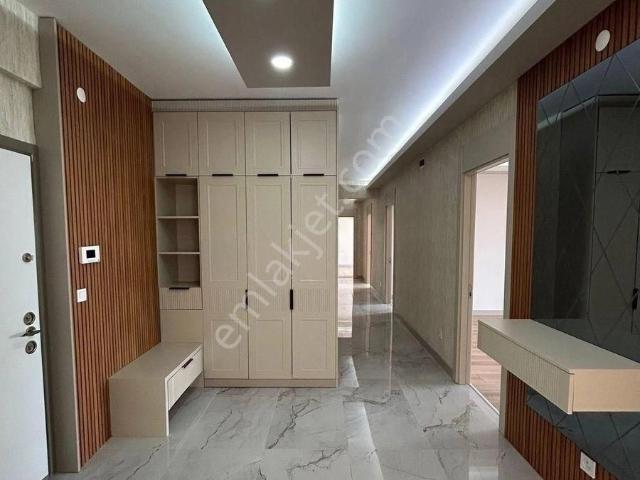 Karakaya Emlaktan Şehitlikte Ultra Lüks 4+1 Sıfır Daireler