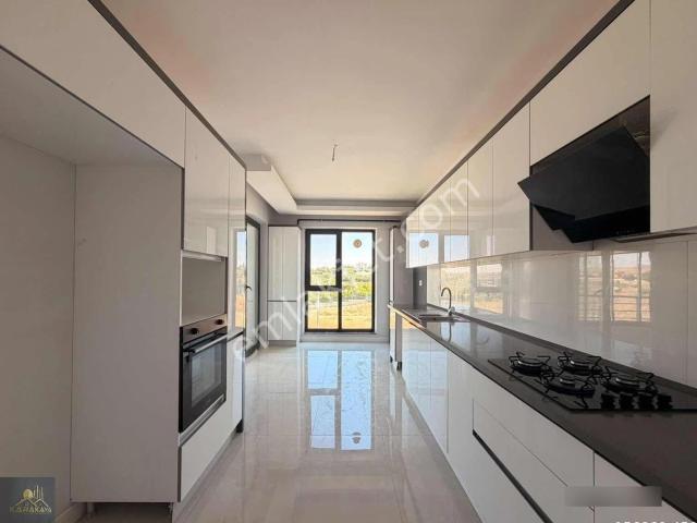 Karakaya Emlak'tan Şentepe'de 4+1 Sıfır Ara Kat Daire