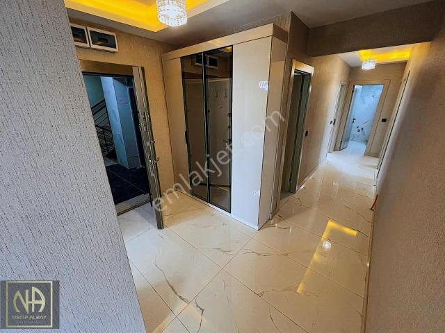 Karakaya'da Site Konsepti 4+1 Geniş M² Li Sıfır Daire !