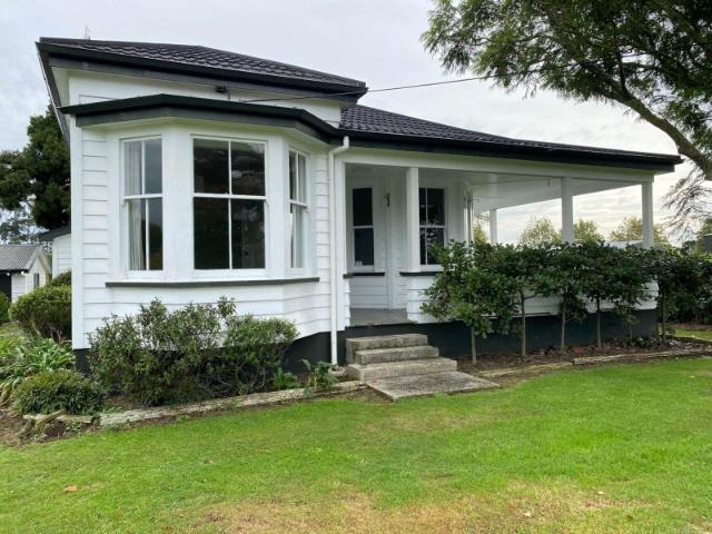 karaka, 3 bedrooms
