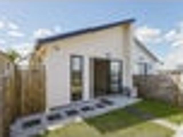 Karaka, 3 bedrooms, $650 pw