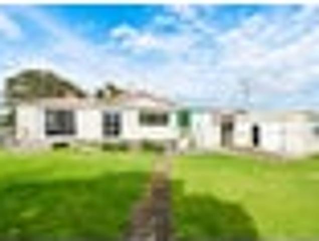 Karaka, 4 bedrooms, $700 pw