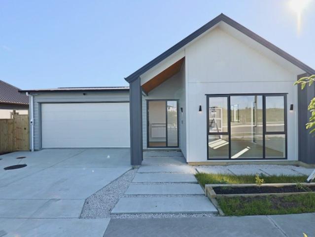 karaka, 4 bedrooms