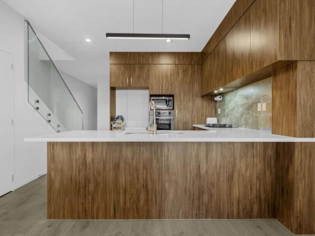 karaka, 4 bedrooms