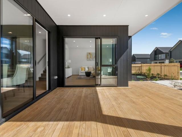 karaka, 4 bedrooms