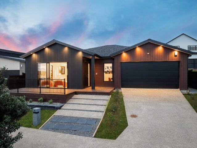 karaka, 4 bedrooms