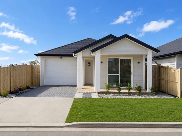 karaka, 4 bedrooms