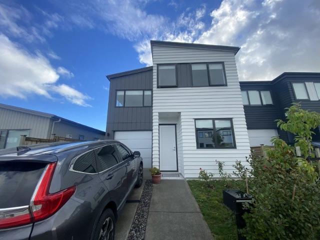 karaka, 5 bedrooms
