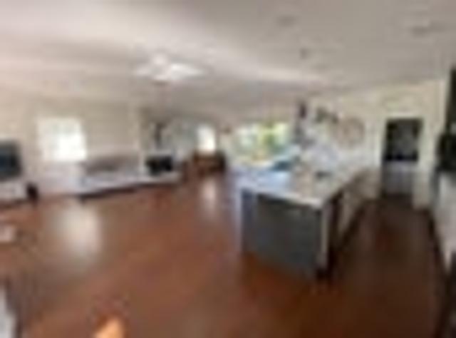 Karaka, 5 bedrooms, $1300 pw