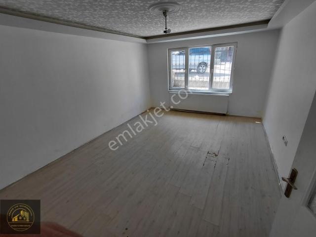 Karakeçili Caddesi Yakını 4+1 Kiralık Daire