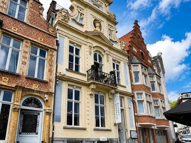 Karaktervol 2 slaapkamer appartement met uniek zicht op het