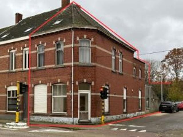 Karaktervol hoekpand met veel mogelijkheden op een percee.