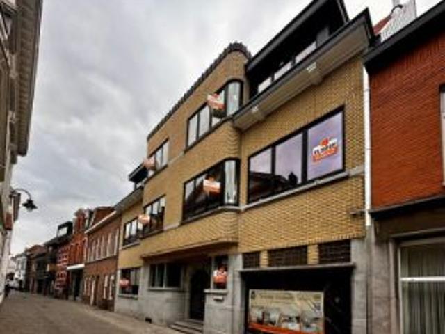 Karaktervolle BEN luxe appartement gelegen in het hart va