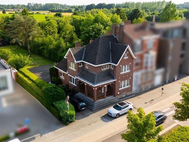 Karaktervolle woning ruim, zonnig en centraal gelegen. Be