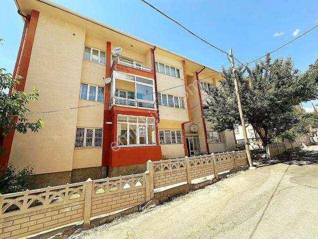 Karahan Emlak'tan Emek Mah*gazi Lisesi Civarı*kiralık 2+1 Daire
