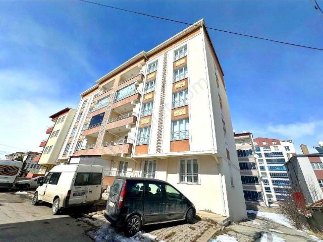 Karahan Emlak'tan Satılık Daire*fatih'te*2.kat*130 M²*3+1