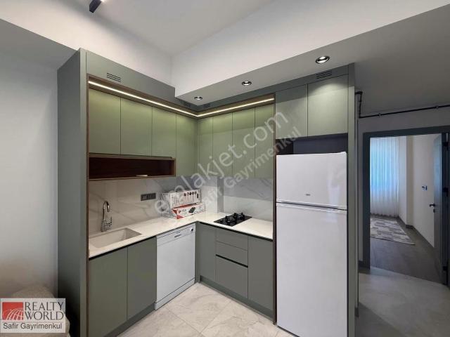 Karahasanlıda Bahçeli Kiralık 1+1 Suit Daire
