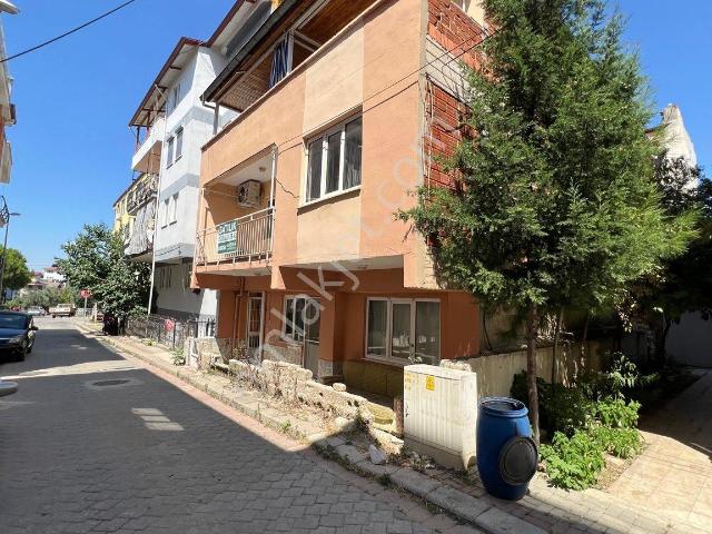 Karaman Mahallesi Akkonak Parkı Yakını Komple Bina
