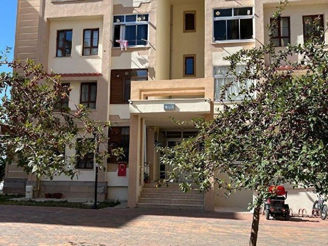 KARAMAN MERKEZ YUNUS EMRE MH. TOKİ KONUTLARIDA SATILIK DAİRE