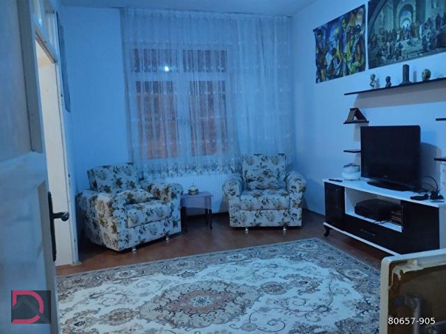 KARAMAN DORUK GAYRİMENKULDEN ÇARŞI İÇİNDE SATILIK ARA KAT DAİRE