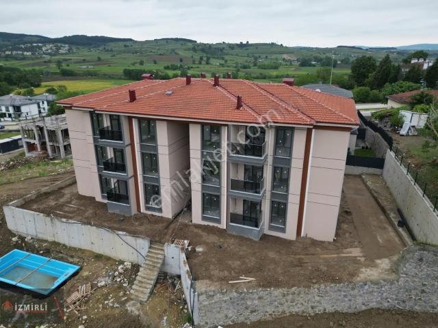 Karaman'da Havuzlu Site İçerisinde Ara Kat Sıfır 2+1 Daire