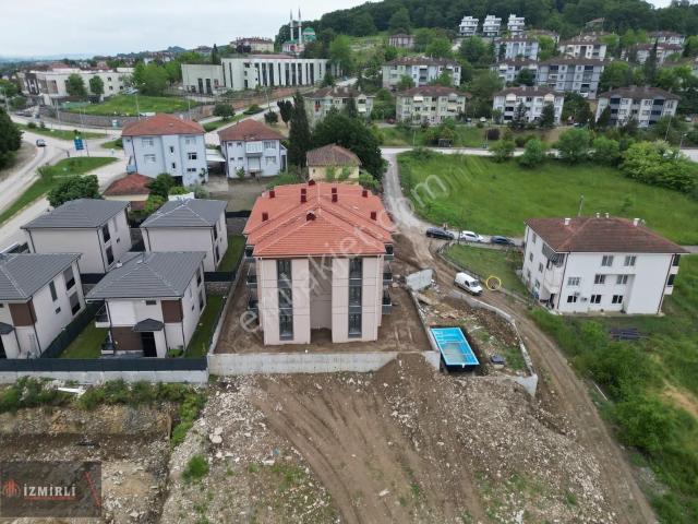 Karaman'da Havuzlu Site İçerisinde Sıfır 2+1 Daire