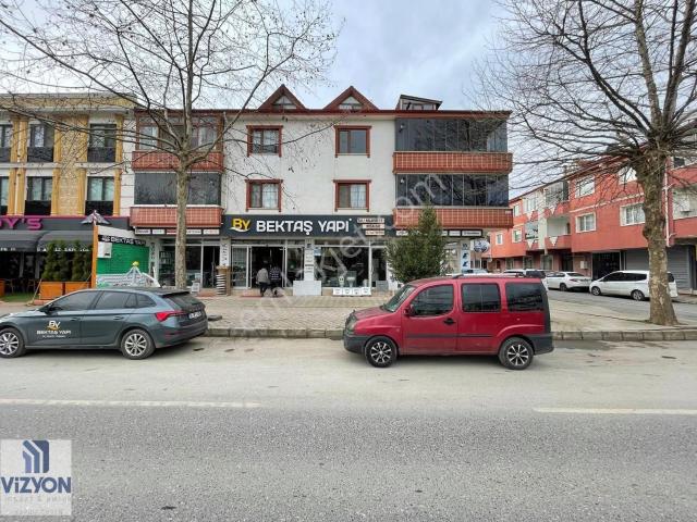 Karasu Çarşı Merkezde Cadde Üzerinde Mutfak Ayrı 2+1 Daire
