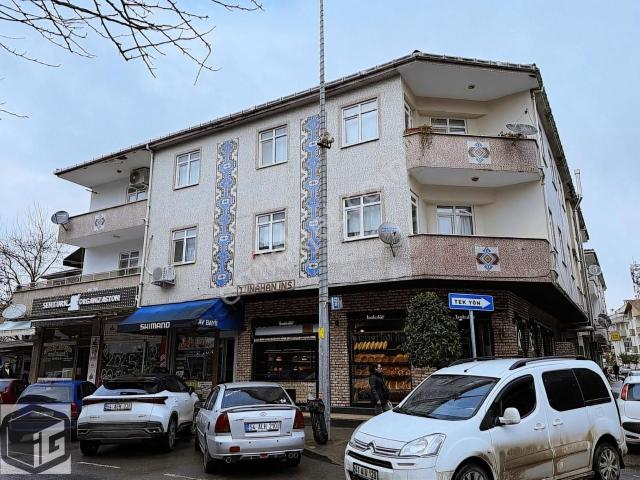 Karasu Çarşı Merkez'de Çift Balkon Çift Wc Geniş 3+1 Satılık