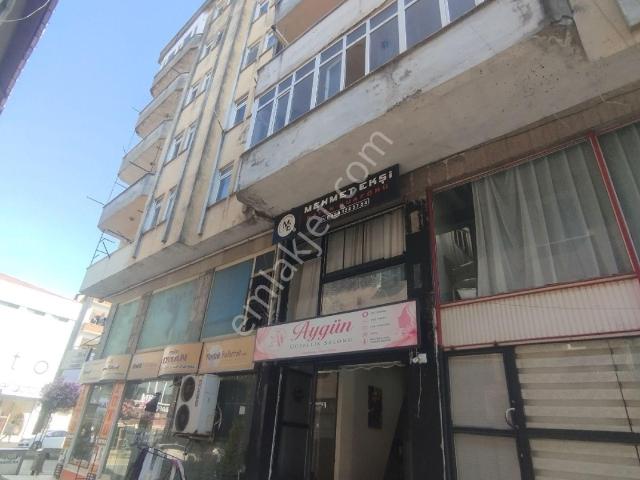 Karasu Da Çarşı Merkezde Mutfak Ayrı 2+1 Kiralık Daire