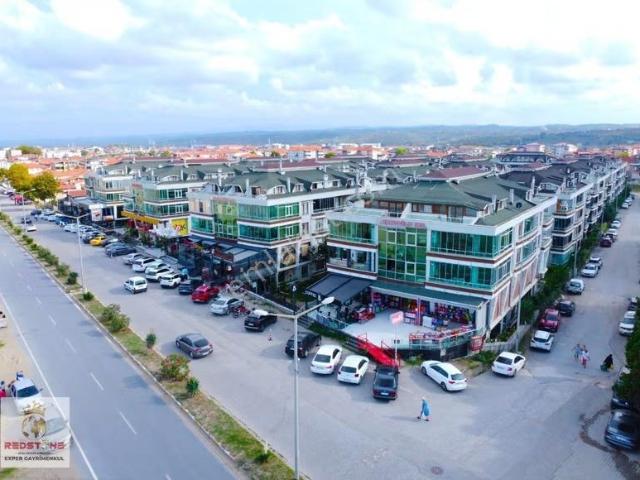 Karasu Da Denize Sıfır Havuzlu Sitede 1+1 Satılık Yazlık Daire
