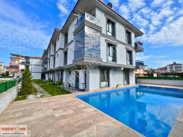 Karasu Havuzlu Kombili Eşyalı Denize Yakın Geniş 1+1 Daire
