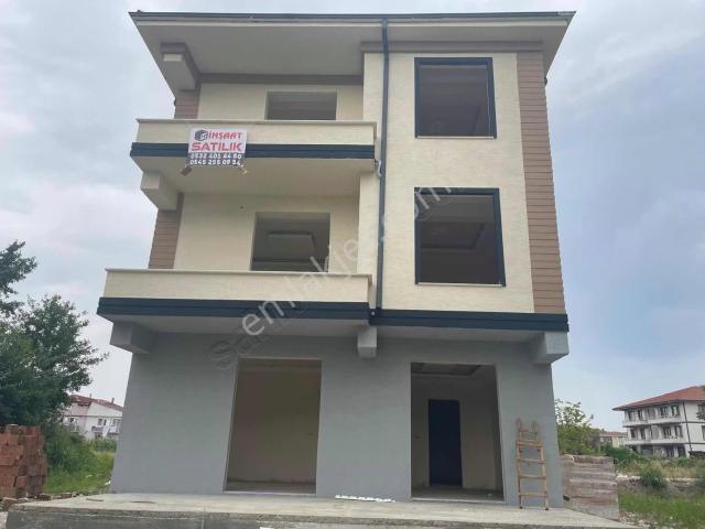Karasu Merkezde Geniş Metrekare Ferah Kullanımı İle 2 1 Daire