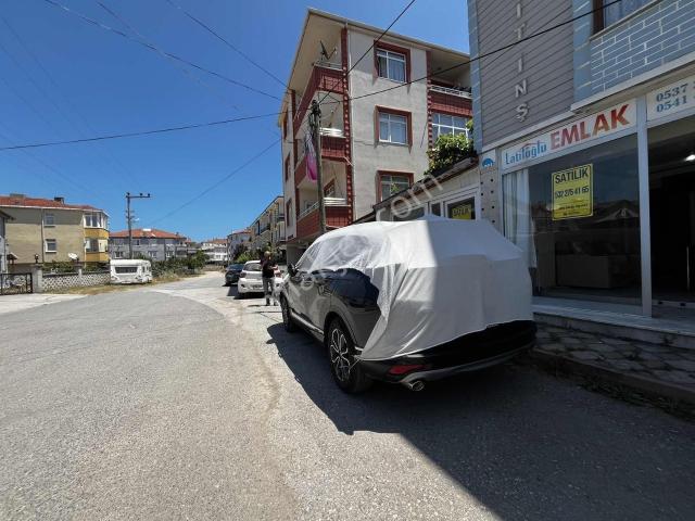 Karasu Yalı Mahallesinde Merkezi Loksyonda Satılık İş Yeri