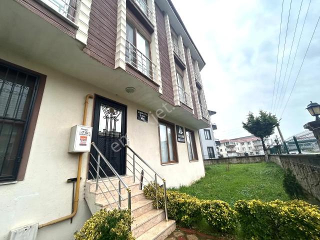 Karasu Yalı Mahallesinde Sığınaklı,site İçi 2+1 Satılık Daire
