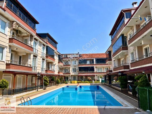 Karasu'da Mükemmel Konumda Havuzlu Çift Cephe Dublex 2+1 Daire