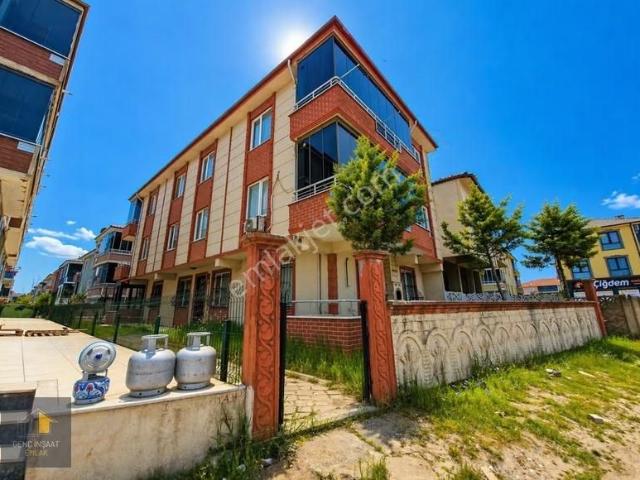 Karasu'da Sınırsız Kreddiye Uygun 2+1 Fırsat Daire geniş M²