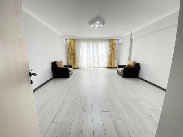 Karapürçek Stadyum Mevki 3+1 1katta Ön Cephe Sıfır Satılık Daire