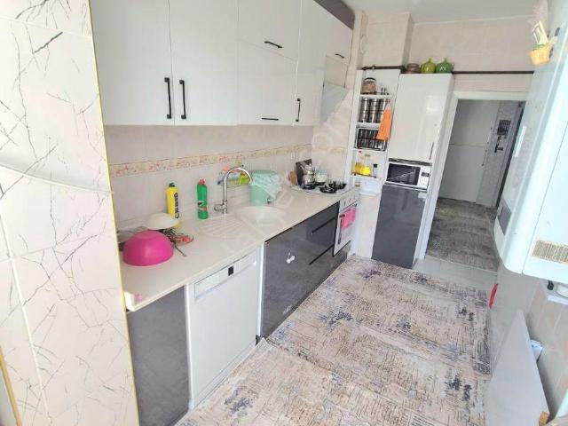 Karapürçek'te Caddeye Yakın | 3+1 | 120 M² |3. Kat Satılık Daire