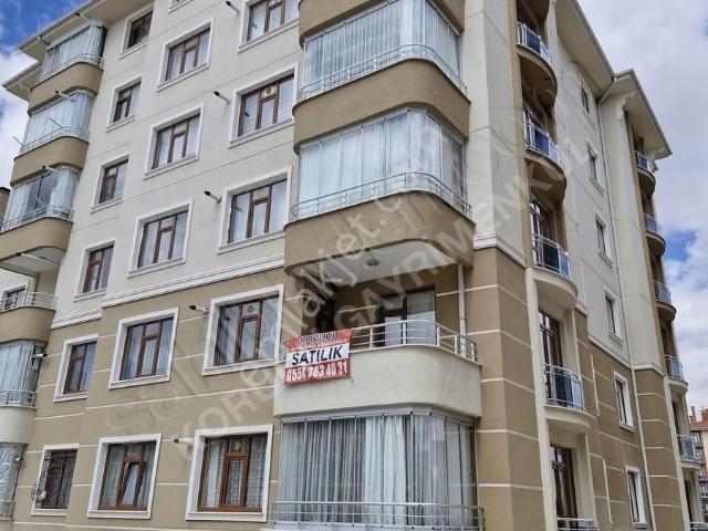 Karatay,akyıldız Sitesin'de Arakat 2+1 Geniş Satılık Daire