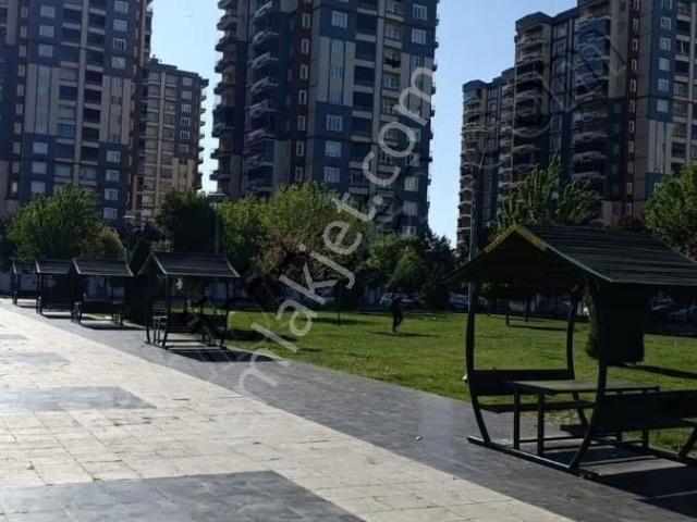 Karataş Barbaros Cami Civari Satılık 3+1 Daire