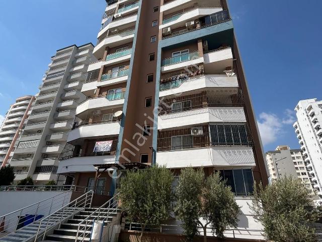 Kardeş Emlak Ara Kat Çift Daire Satlık 3+1 Kapalı Mutfak İskanlı